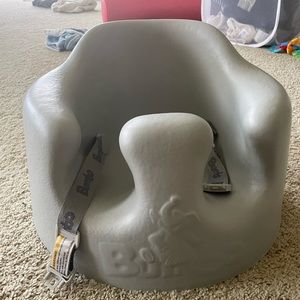 Bumbo floor seat